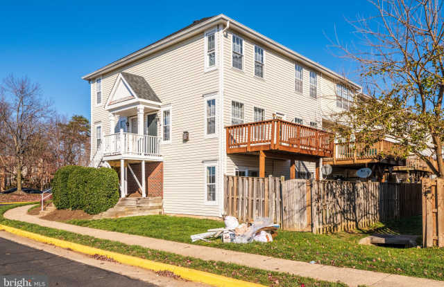 7940 CALVARY COURT Gallery 2