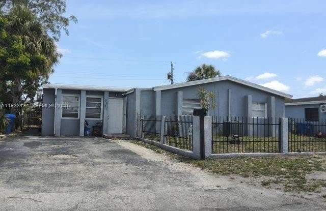 6651 Custer St photos photos