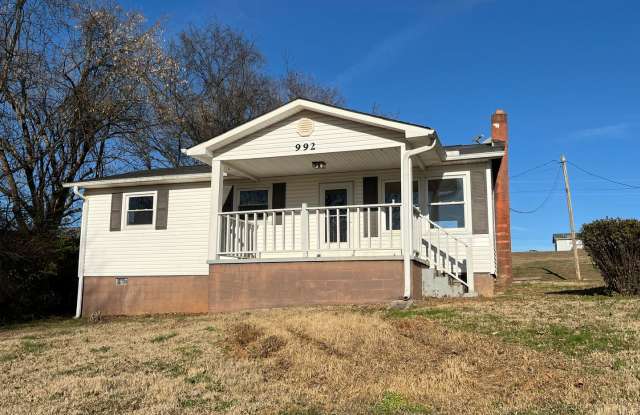 Single Family 3 bedroom 1 bathroom - 992 U.S. 25W, Jefferson County, TN 37725