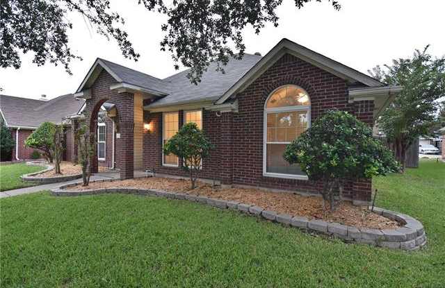 6702 Livingstone Street Gallery 2