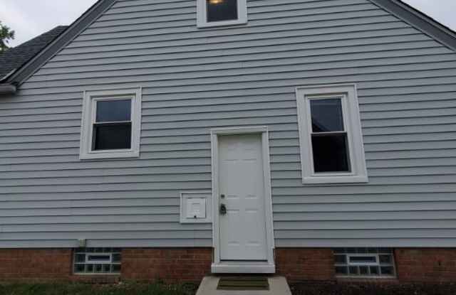 4406 Maplecrest Avenue Gallery 3