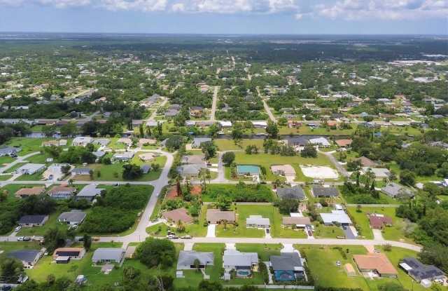 948 ANDREWS AVENUE NW photos photos