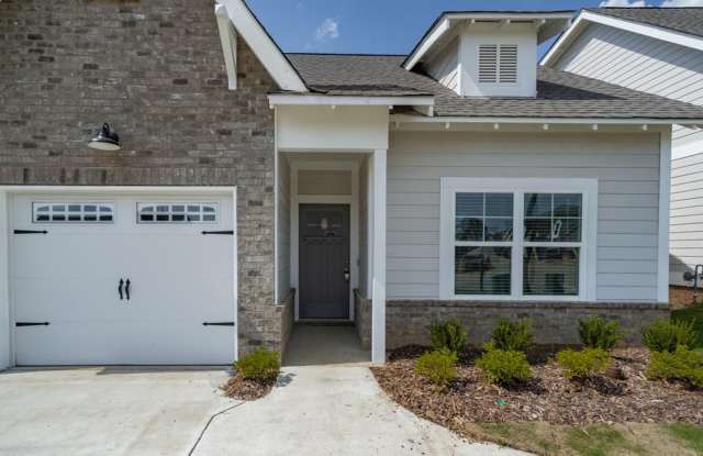 One level home with GARAGE and FENCED BACKYARD! - 165 Patton Way, Jefferson County, AL 35226