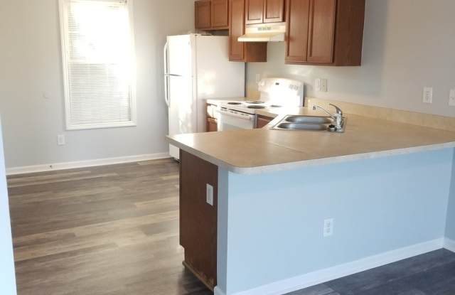 Cute two bedroom apartment for rent! Gallery 3