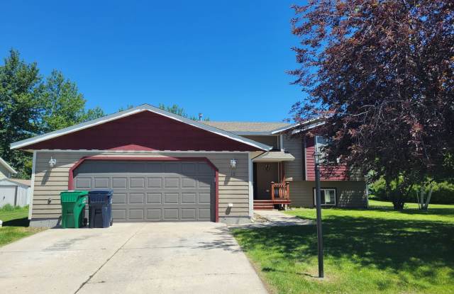 4 bedroom 2 bath home in Bozeman with double attached garage photos photos