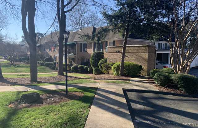 8300 Meadow Lakes Drive Gallery 1