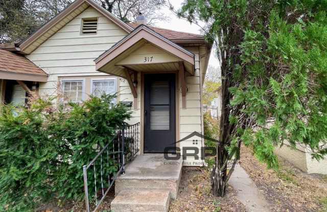 1 Bed 1 Bath Duplex - 317 West 7th Avenue, Hutchinson, KS 67501
