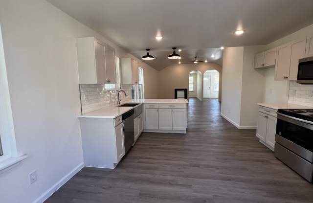 223 East Heron Street photos photos