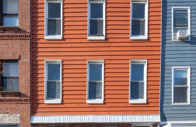 684 6th Avenue photos photos