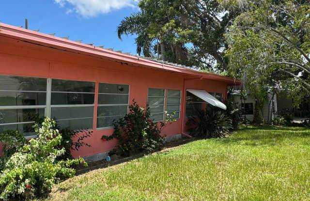 Spacious 2-Bed/2-Bath Mobile Home for Rent! photos photos