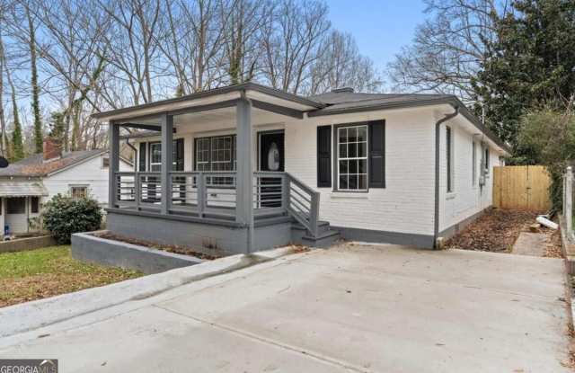 170 Stanhope Circle NW Gallery 3