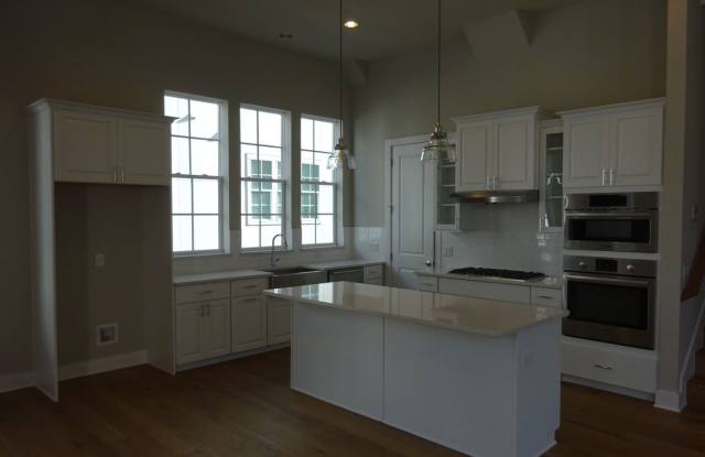 1401 Town Creek Drive Gallery 2