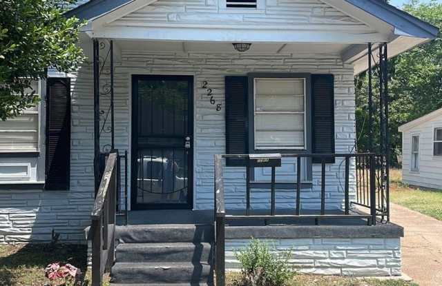 Very Nice Newly Rehabbed Home in North Memphis - Open To Section 8 photos photos
