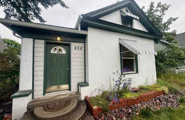 Gorgeous 4 Bed / 2 Bath Home on 6th Street! photos photos Gorgeous 4 Bed / 2 Bath Home on 6th Street! photos photos