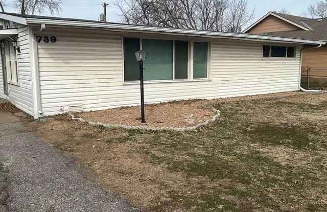 **Charming 2 Bedroom, 1 Bath Home in Derby, Kansas** - 739 North Woodlawn Boulevard, Derby, KS 67037