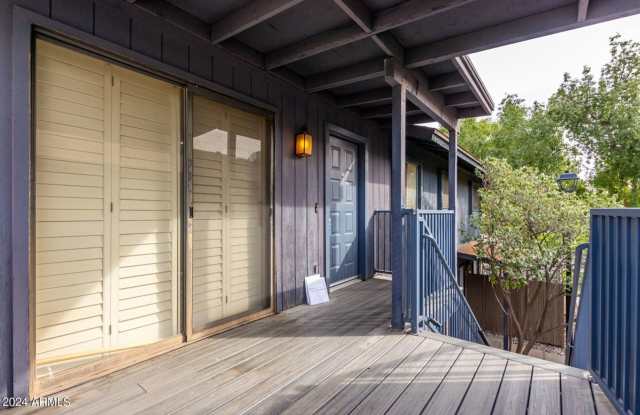 Charming 3BR Condo in Chandler Gallery 4