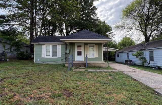 562 Lewis Avenue photos photos