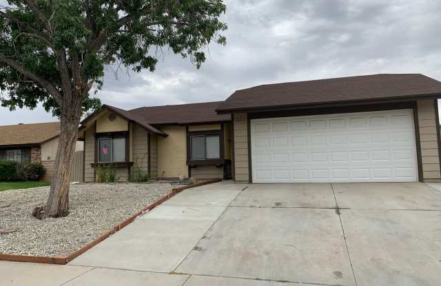 1823 E. Avenue R-10 - 1823 East Avenue R 10, Palmdale, CA 93550