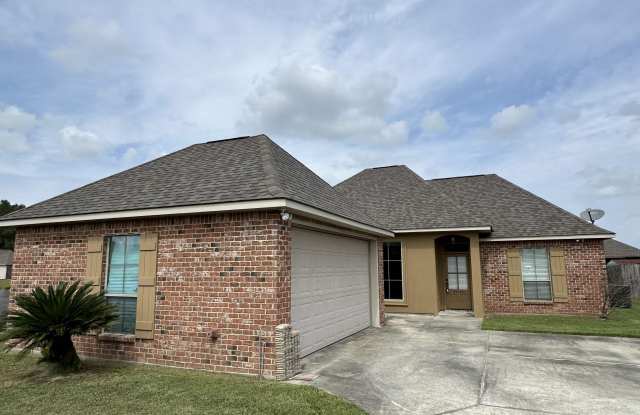 25273 White Lake Ave - 25273 White Lake Avenue, Livingston County, LA 70754