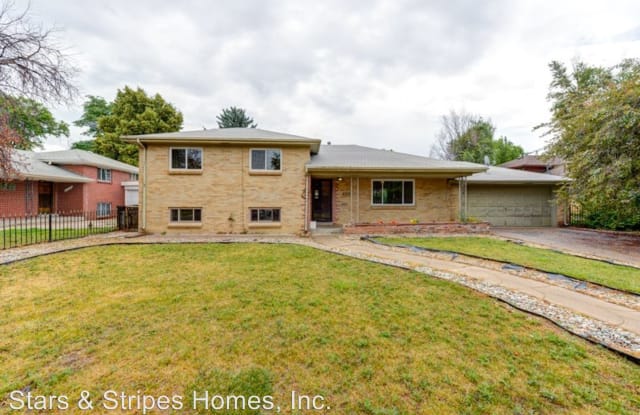 2372 Oakland Street - 2372 Oakland Street, Aurora, CO 80010