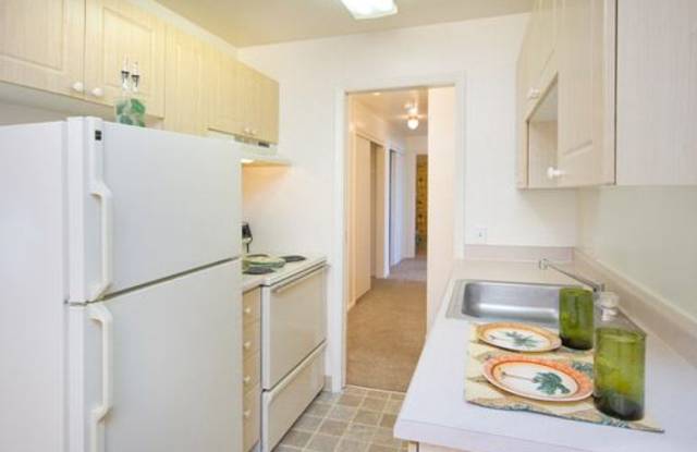 Bristol Square Apartments Gallery 2
