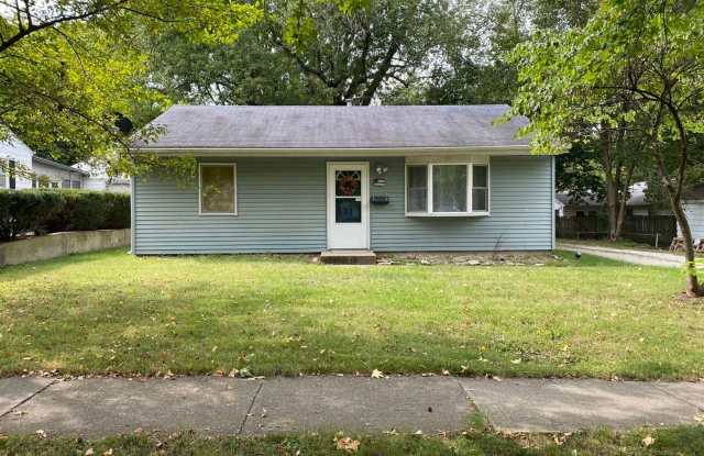 Inviting 2 Bed, 1 Bath Home in Peaceful Urbana Neighborhood photos photos