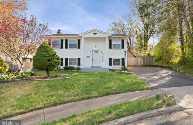 13303 KNOLL Court photos photos