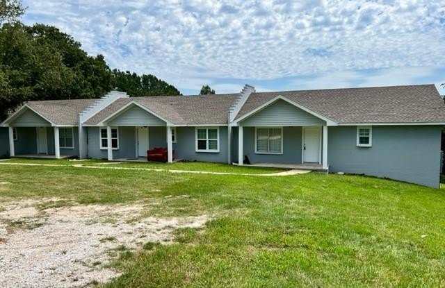 15087  E Highway 264 photos photos