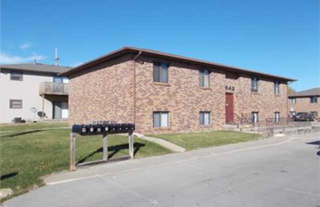 643 Kennedy Drive - 3 photos photos