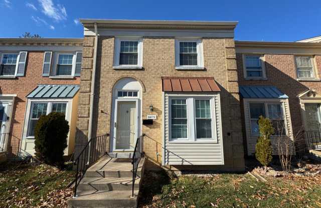 Beautiful 3 Bed 3 Bath Brick Townhome In Springfield Square photos photos