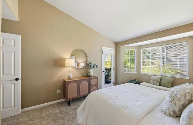 5928 Bridgeport Lake Way Gallery 4