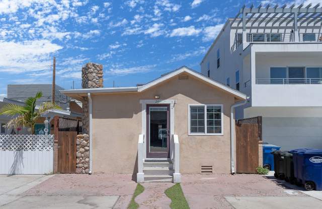 Charming 1BR Beach Cottage in Hollywood by the Sea – Private Yard & Walk to the Sand photos photos