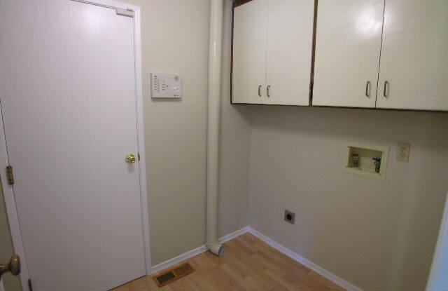 5927 97th Avenue Court West Gallery 4
