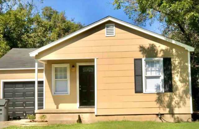 1607 NW Taylor Ave - 1607 Northwest Taylor Avenue, Lawton, OK 73507