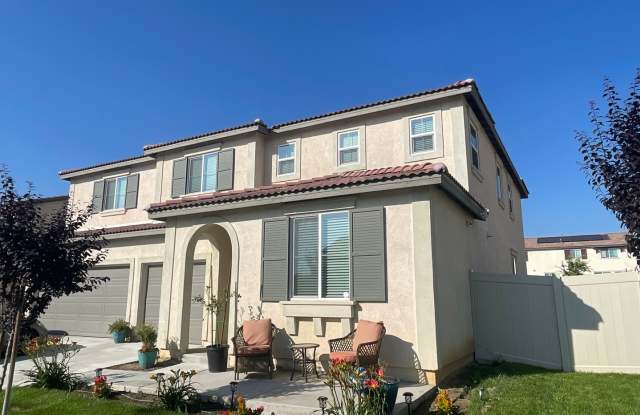 Newly Built 5 Bedroom in Beaumont photos photos