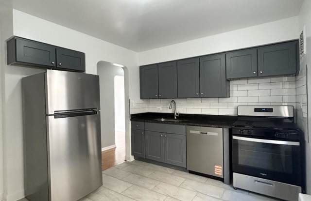6719 North California Gallery 1