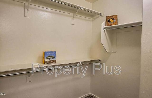 2362 E Huntington Dr Gallery 3