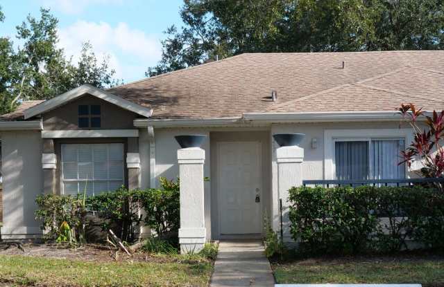 3/2 in Meadow Woods with full sized washer and dryer included photos photos