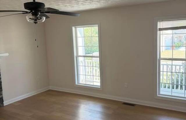401 Butterfield Dr Gallery 3