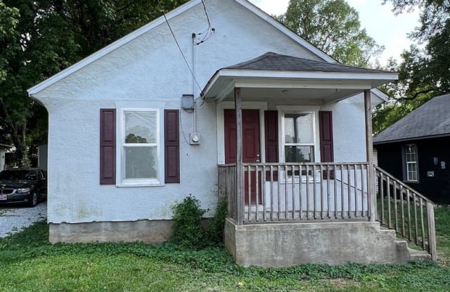 2100 W Lee - 2100 West Lee Street, Springfield, MO 65803