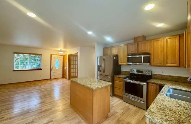 desirable Driftwood Keys daylight rambler...main floor primary suite photos photos desirable Driftwood Keys daylight rambler...main floor primary suite photos photos