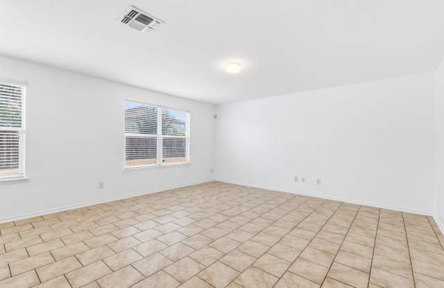 3906 MEDINA BR Gallery 3