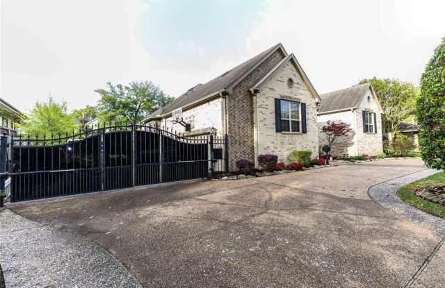 3706 N Braeswood Boulevard Gallery 2