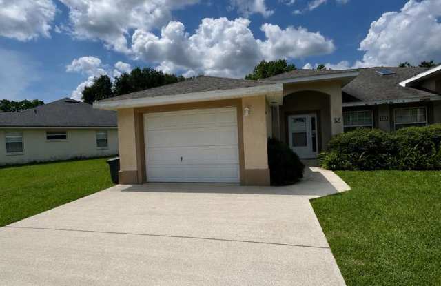 3 Bedroom, 2 Bath Duplex Gallery 1