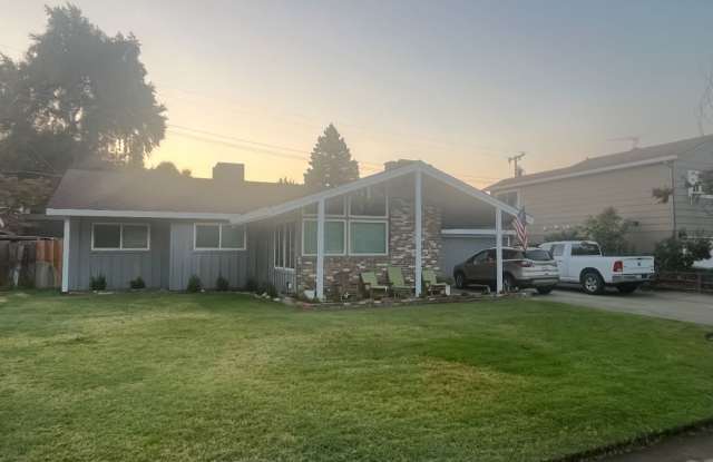Charming 3-Bedroom Home with Pool in West Sacramento! photos photos