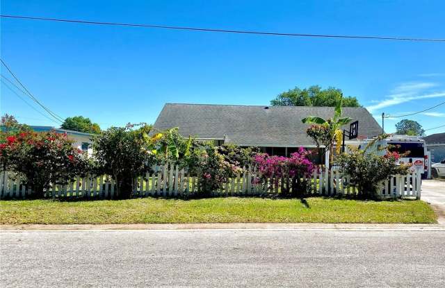 607 N FORREST AVENUE photos photos