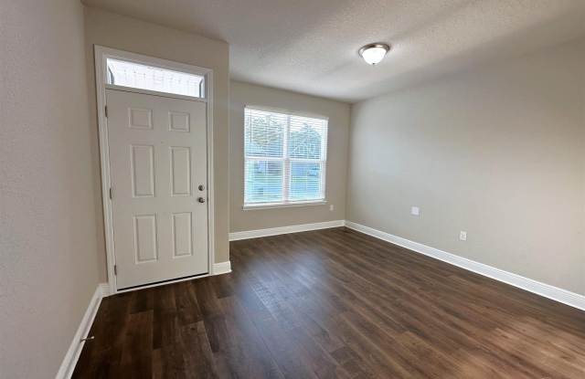 5365 Parkside Dr Gallery 3