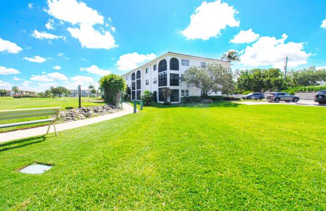 ***2 BEDS/2 BATHS***55+ COMMUNITY***ANNUAL RENTAL*** Gallery 3