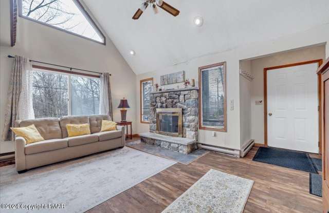 5314 Ledgewood Drive Gallery 3