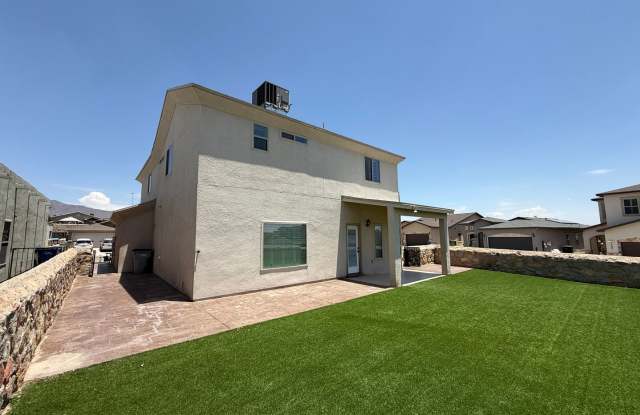 Upper Valley 4 Bdrm 2.5 Bath Gallery 4